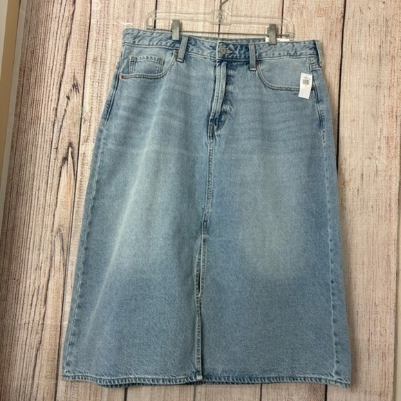 Old Navy Womens Denim Skirt size 16 - Picture 1 of 10